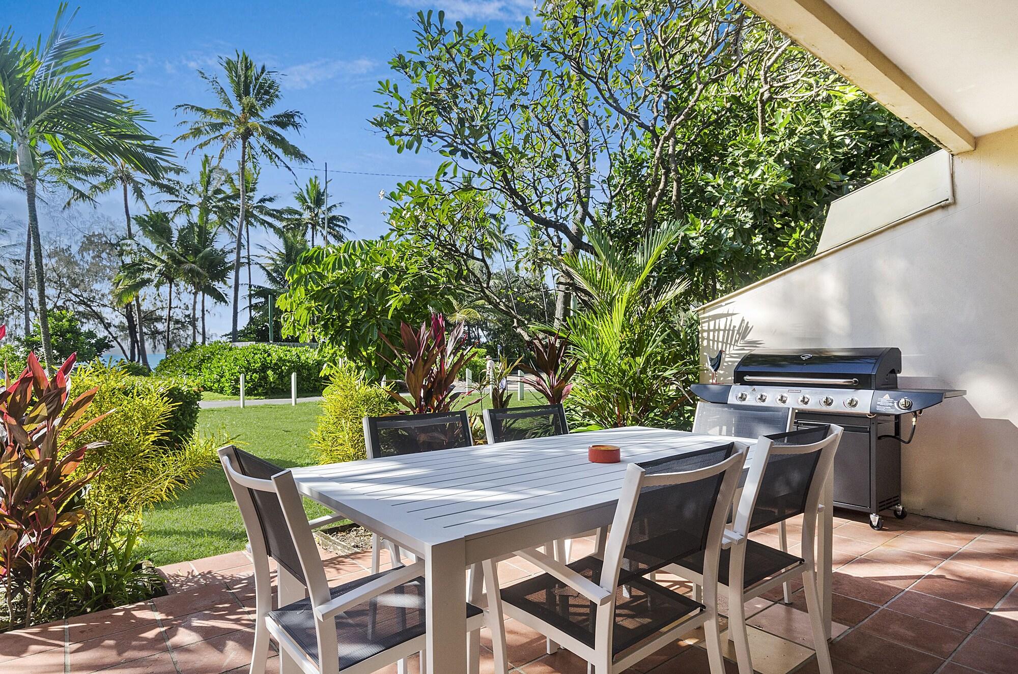 By The Sea Port Douglas apartamentos Exterior foto